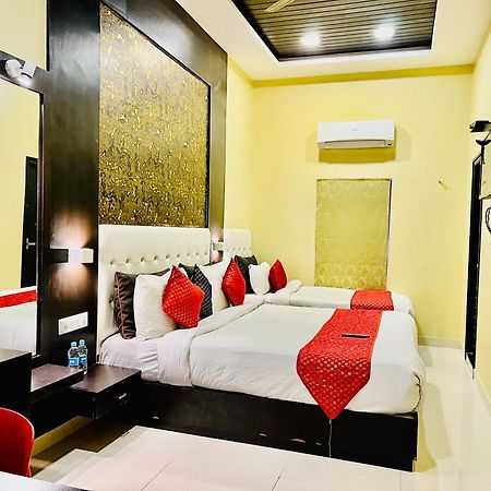 Hotel Grand Bhagwat, Udaipur Exterior photo