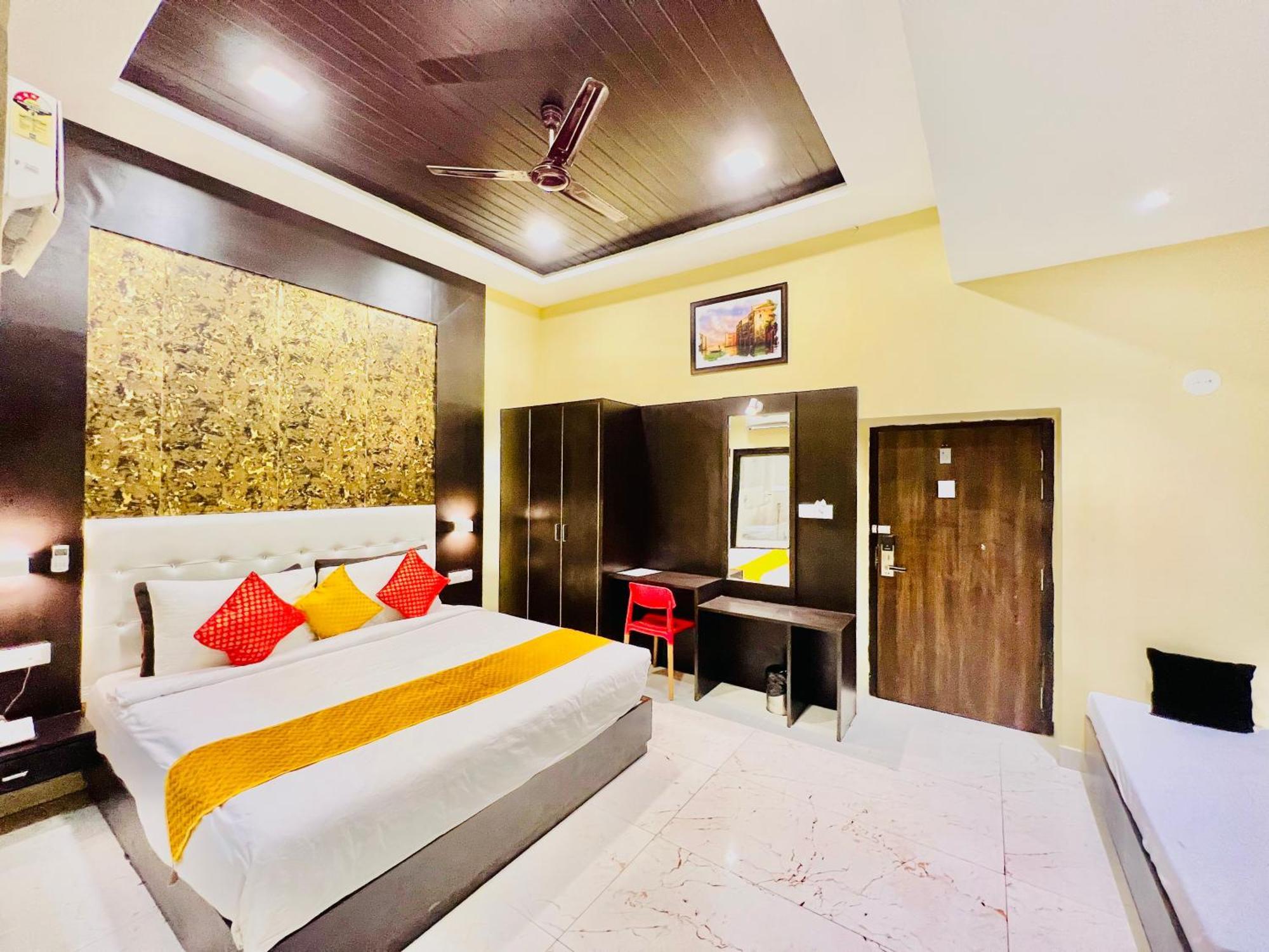Hotel Grand Bhagwat, Udaipur Exterior photo