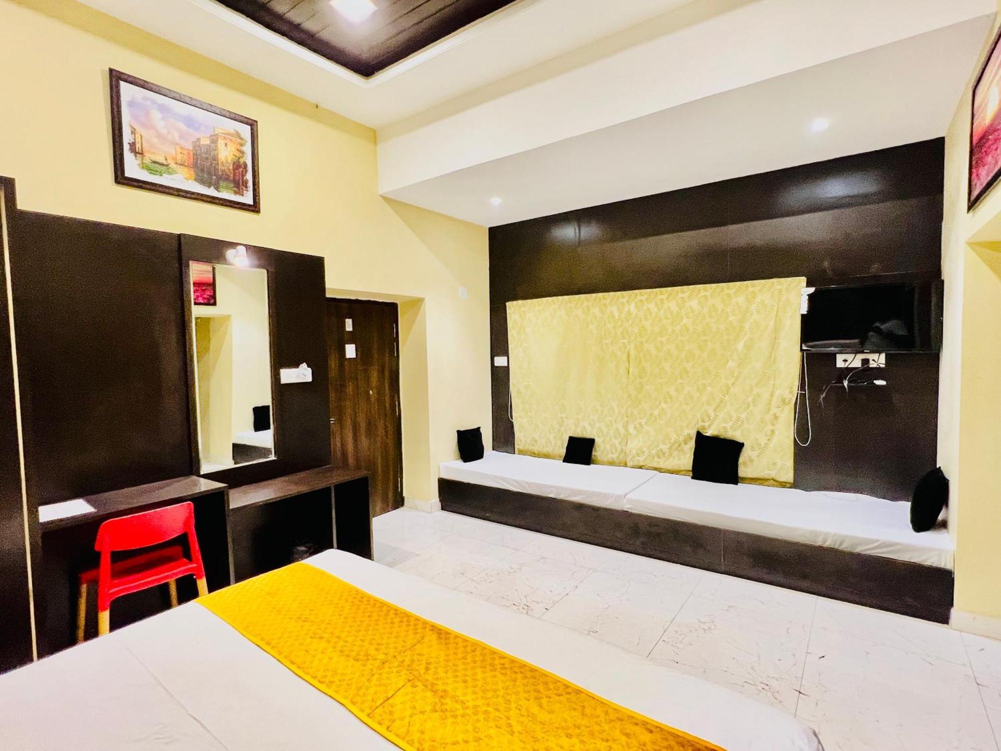 Hotel Grand Bhagwat, Udaipur Exterior photo