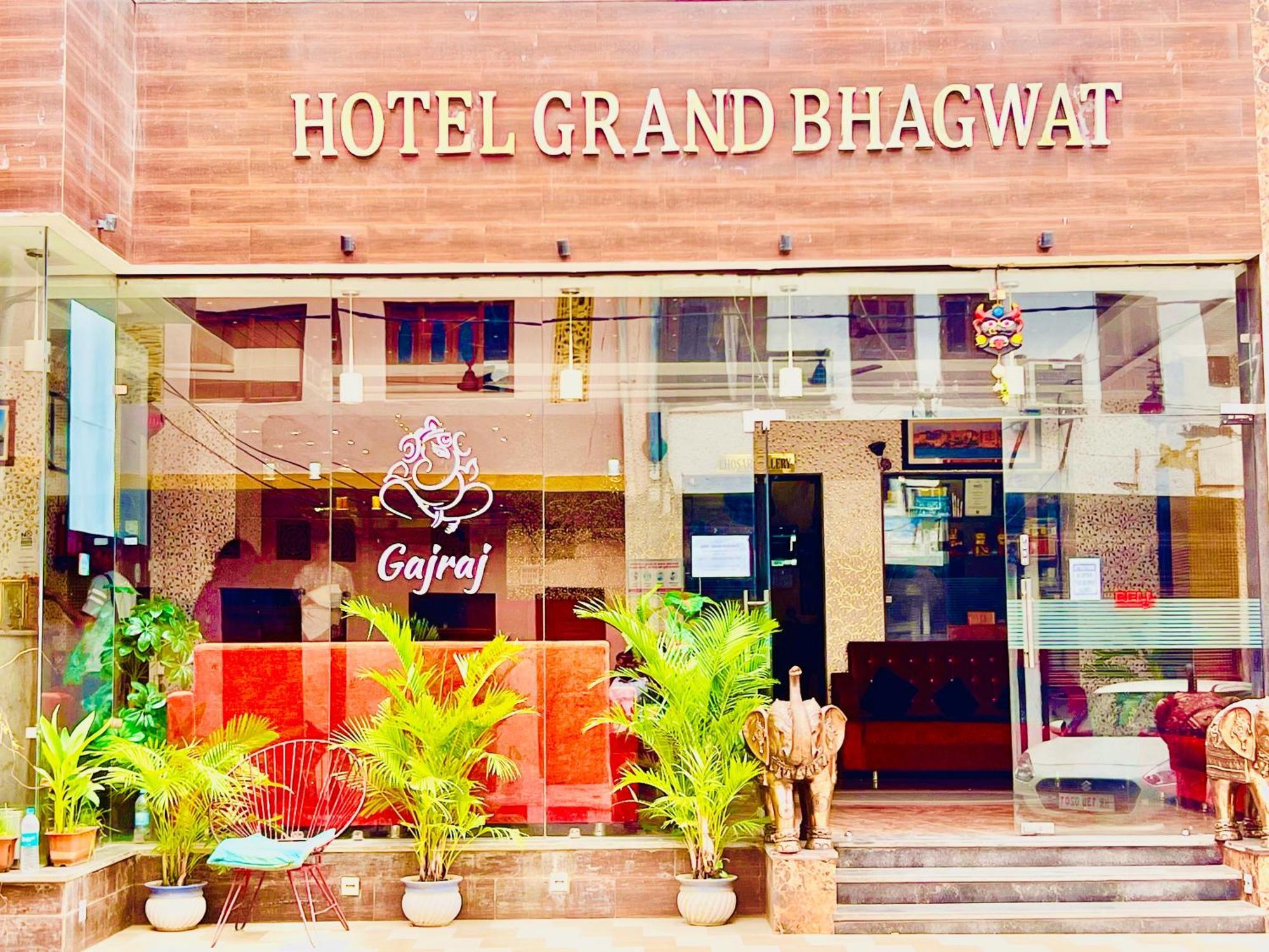 Hotel Grand Bhagwat, Udaipur Exterior photo